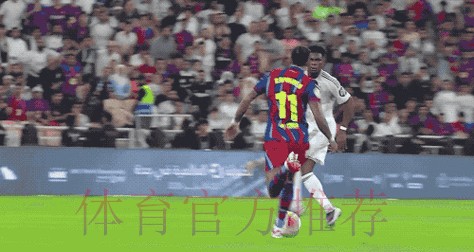 3-2！4分钟对轰3球 11.2亿豪门笑傲国家德比卫冕 10连胜冲四冠王